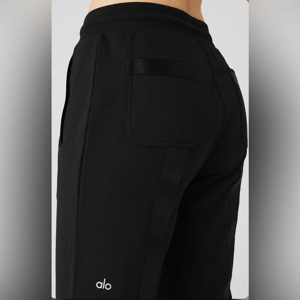NWT Alo Yoga Nomadic Sweatpants in Black Front & Back Pockets Size S - Picture 4 of 16